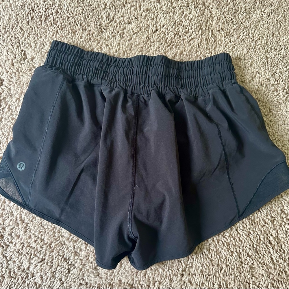 lululemon athletica Women's Black Shorts- size 4